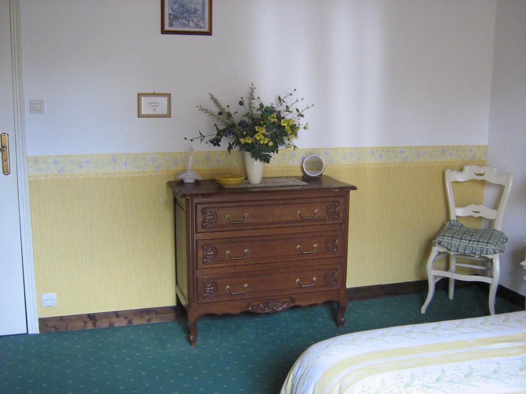 Bed and Breakfast Le Moulin De Fillièvres Habitación foto